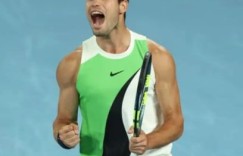 大发体育-卡洛斯透露了他是否计划在35岁时继续打网球，大发助力你的致富之路！